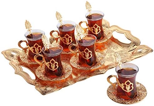 משקפי תה ערבית טורקית של Lamodahome סט של 6 עם כפות כסף, מחזיקים וצלוחיות עם מגש הגשה - סט מפואר בעבודת