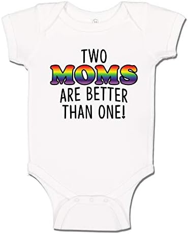 שתי אמהות טובות יותר מאחת LGBTQ+ גאווה בגד גוף/חולצת פעוטות