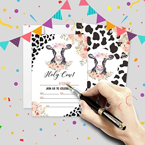 Aehie 20 מערכים הזמנות ליום הולדת פרה קדוש עם מעטפות, פרה פרחונית פרה כפולה דו צדדית המודפסת למסיבת יום הולדת הזמנה