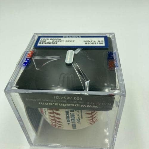 יוגי ברה יפה חתם על בייסבול בייסבול PSA DNA מדורג 9.5 מנטה+ - כדורי חתימה עם חתימה