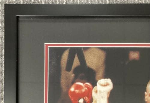 מייק טייסון חתום תמונה 11x14 קיד דינמיט HOF אגרוף כפפות חתימה ממוסגרת JSA - תמונות אגרוף עם חתימה