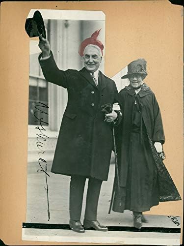 בציר תמונה של קולאז 'הנשיא וורן ג' הרדינג עם אשתו